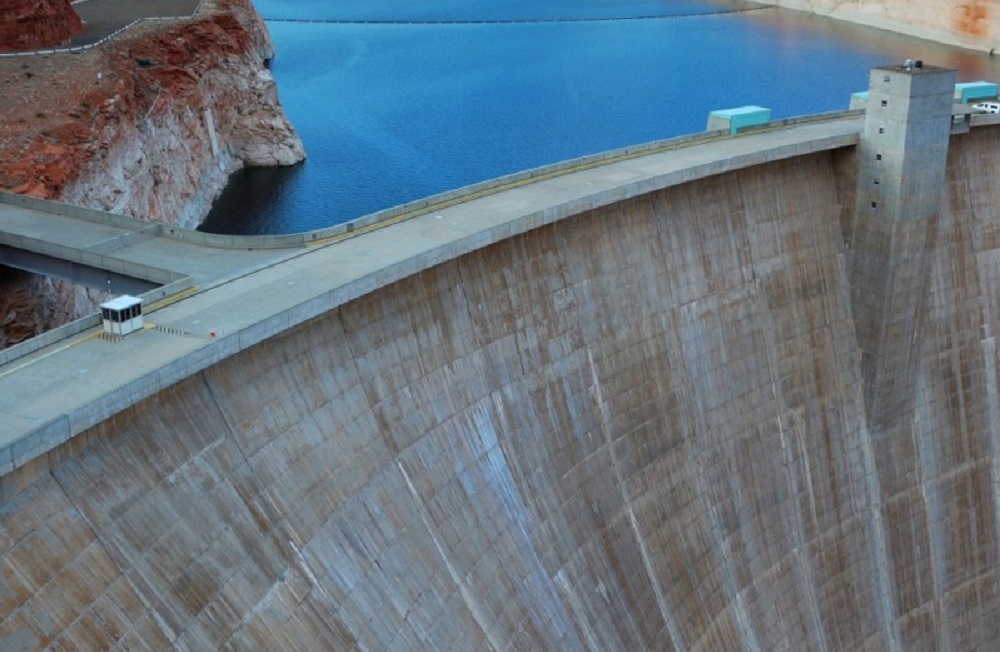 آب، فاضلاب و نیروگاه